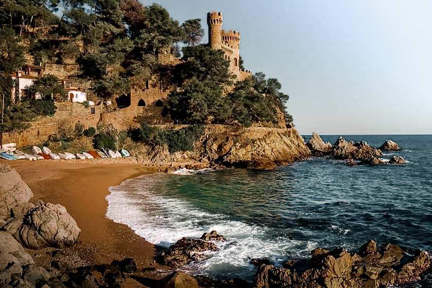 Sa Caleta Lloret de Mar Castillo Mejores Calas y Playas más bonitas Costa Brava