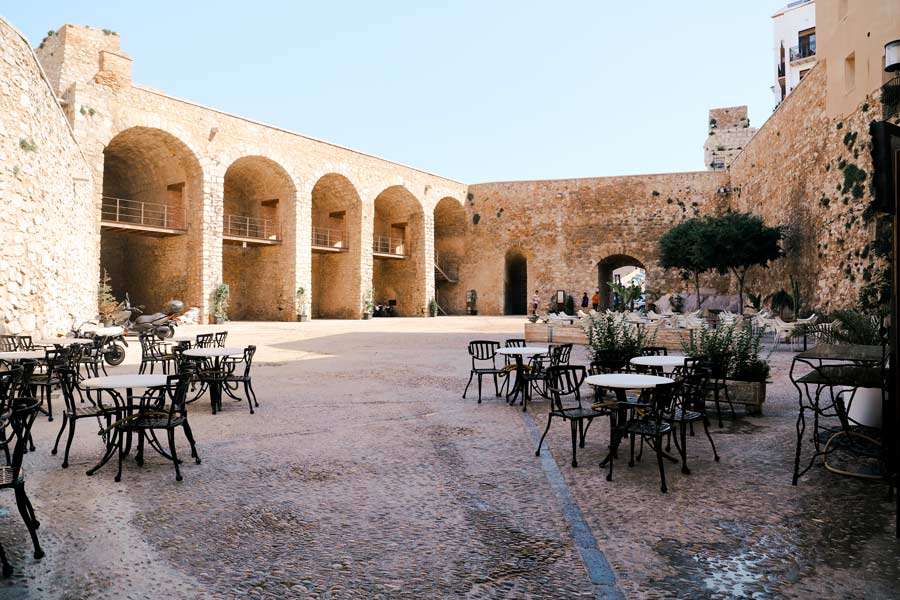 Qué ver en Peñíscola Plaza y Portal de Santa María