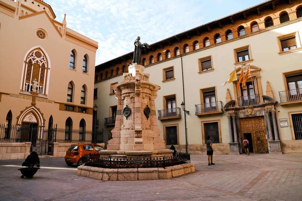 Qué ver en Teruel Plaza Venerable Francés de Aranda