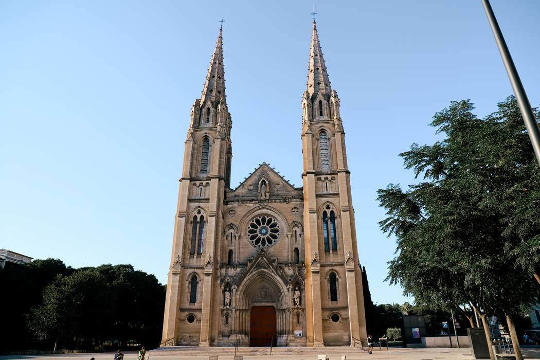 Qué ver en Nimes Iglesia Saint Baudile Provenza Costa Azul Francia