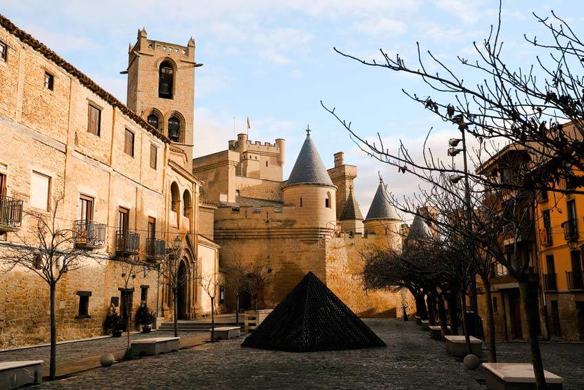 Qué ver en Olite Qué ver en Navarra Pueblos más bonitos de Navarra Castillo Palacio Real de Olite