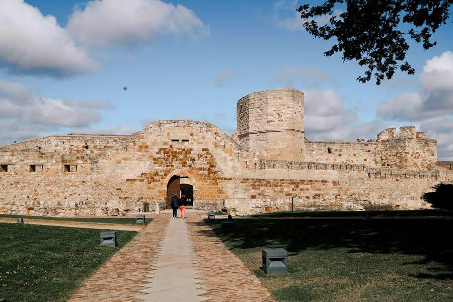 Qué ver en Zamora lugares más bonitos qué ver en Castilla y León Castillo de Zamora