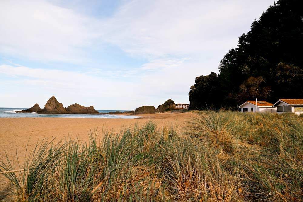 QUÉ VER EN MUTRIKU PUEBLOS MÁS BONITOS DE GUIPÚZCOA GIPUZKOA PUEBLOS BONITOS COSTA GUIPUZCOANA QUÉ VER EN GIPUZKOA QUÉ VER EN GUIPÚZCOA QUÉ VER EN EUSKADI QUÉ VER EN EL PAÍS VASCO PLAYA DE MUTRIKU MOTRICO PLAYA DE SATURRARAN