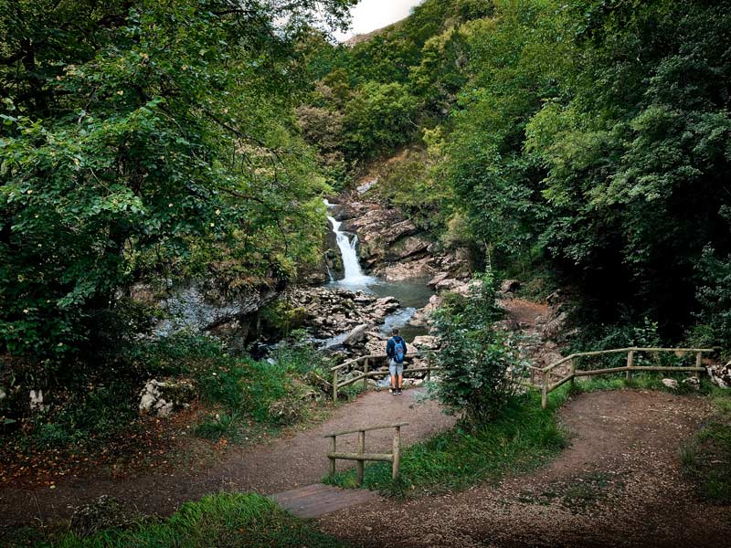 Ruta a la Cascada de Ixkier Mugiro Lekunberri Lecumberri Qué ver en Navarra Excursiones desde Pamplona Cascadas más bonitas de Navarra