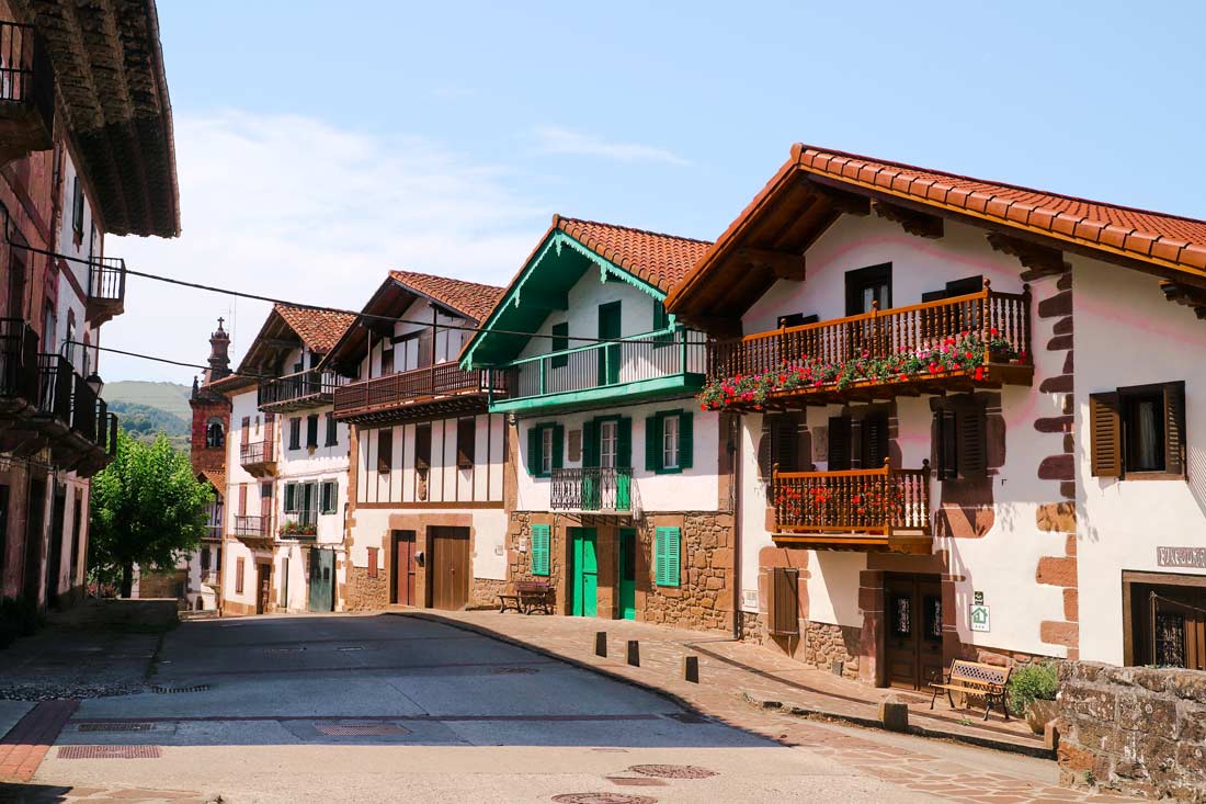 QUÉ VER EN ARIZKUN QUÉ VER EN EL VALLE DEL BAZTAN PUEBLOS MÁS BONITOS QUE VER EN NAVARRA NORTE QUÉ VER CERCA DE ELIZONDO