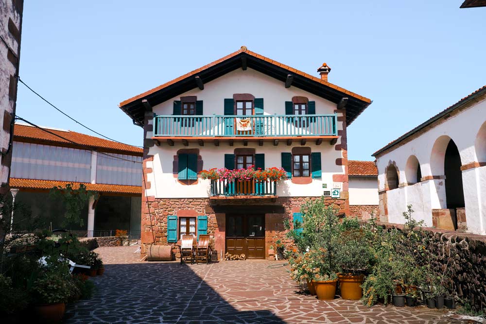 QUÉ VER EN ARIZKUN QUÉ VER EN EL VALLE DEL BAZTAN PUEBLOS MÁS BONITOS QUE VER EN NAVARRA NORTE QUÉ VER CERCA DE ELIZONDO