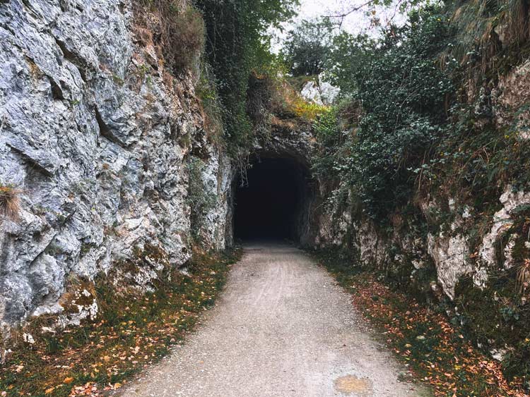 Ruta a la Cascada de Ixkier Mugiro Lekunberri Lecumberri Qué ver en Navarra Excursiones desde Pamplona Cascadas más bonitas de Navarra