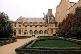 Que ver en el Barrio de Le Marais París Hotel Sully